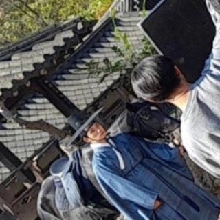 junggaramworld's tweet photo. This is not new crumbs of Tangeum, but this is the only picture i found that spotted Jung garam . It's grateful, at least we can see how he looks like in Saeguk costume. I was going crazy thinking about how he would look because there wasn't a single leaked picture of him before. https://t.co/rAfWk300VO