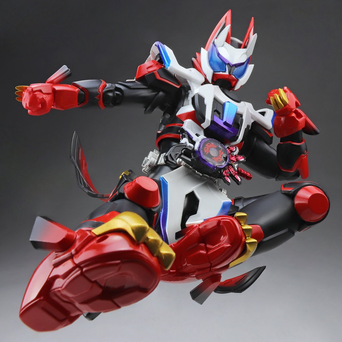 S.H.Figuarts 仮面ライダーギーツ レーザーブーストフォーム