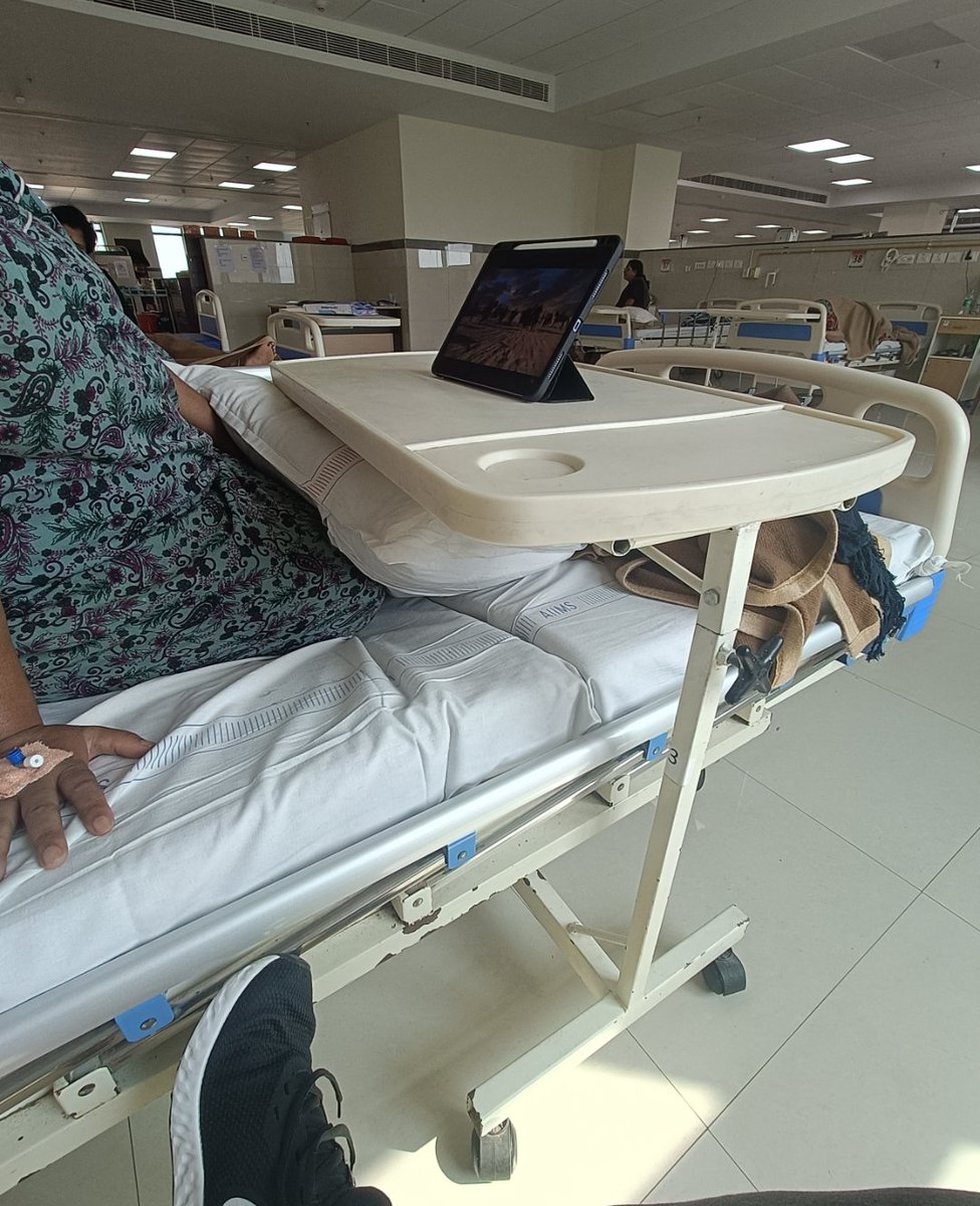 After a cathartic ventilation session with my patient of recurrent depressive disorder, sat with her and watched a bit of her favourite childhood movie. She wasn't a patient, I wasn't a doctor. Just two girls enjoying Panchtantra. 
#mentalhealth #HandsInPsychiatry #StoriesInPsych