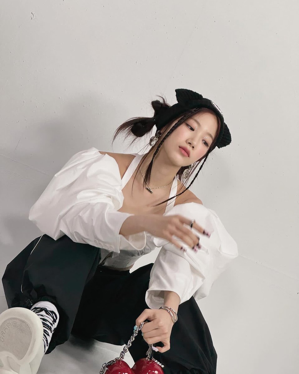 lesseraventeen's tweet photo. #KASUHA - Instagram update https://t.co/F2vRuqdsbV