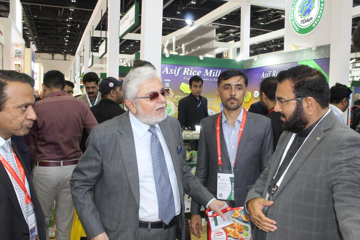 Pakistan's Agro Sector shines bright at #Gulfood2024, with  98 companies of which 46 companies under the TDAP platform showcasing excellence! From fresh produce to processed goods, Pakistan's agricultural prowess takes center stage, fostering global trade partnerships and paving