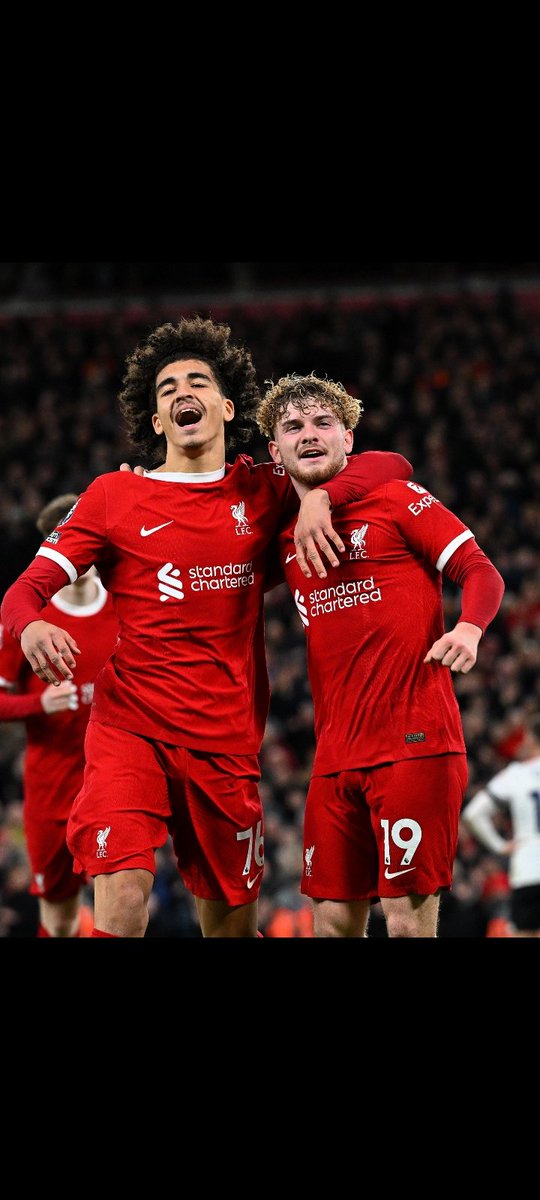 BisanjiJ's tweet photo. Young lads Liverpool forever https://t.co/CLrEtwDnT7