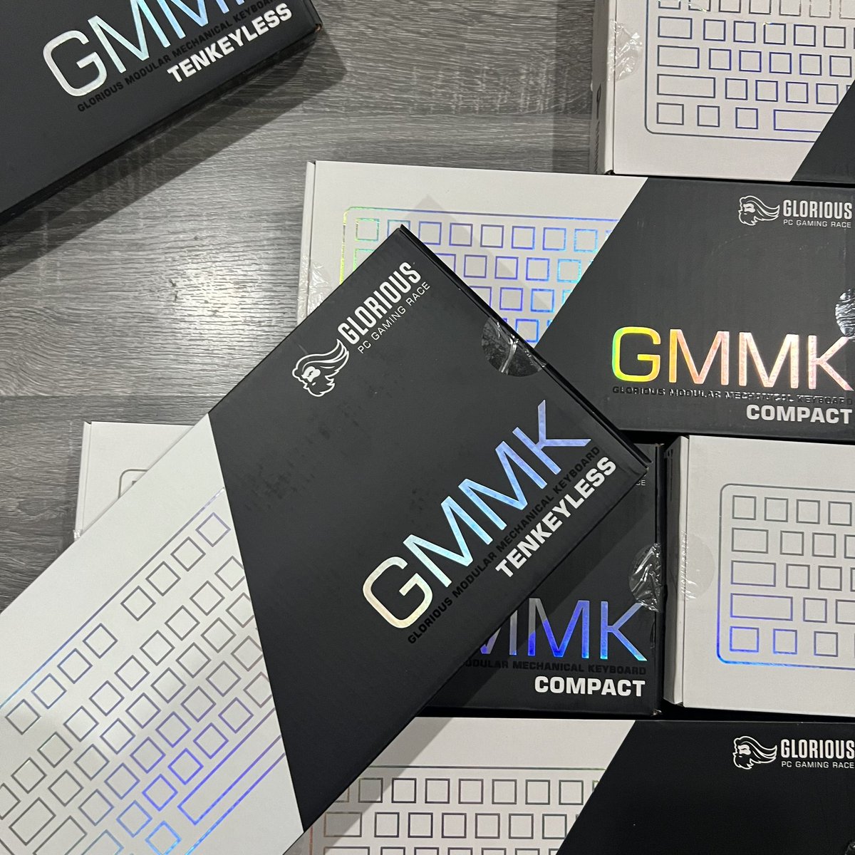 Gots some Keyboards for sale!

Perfect for gamers and crypto enthusiasts sir!

GMMK 60% and TKL
Brown Switches and are Pre Built

5,500 SRP (Selling for 3,500)
Iloilo Location, Can ship nationwide

₱500 to a random RT once sold out

(Unsealed cause bought from states)