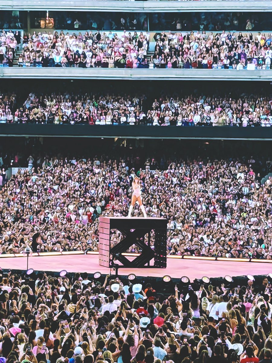 MissCheckers's tweet photo. It's been a good month - thanks to @Pink and @taylorswift13 
#sydney #pinksummercarnival #pink #summercarnival #melbourne #TaylorSwiftErasTour #taylorswift #eras https://t.co/6W3NtPfHgW