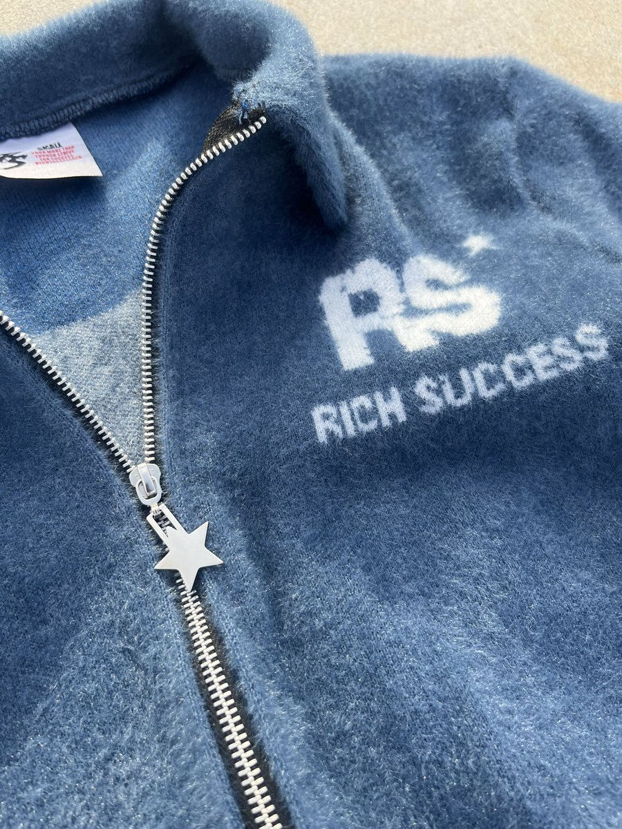 RichSuccessCeo's tweet photo. I never seen art so beautifully made 🎨

Take a look at our upcoming drop 
Apart of the “ CEO COLLECTION” 👨🏽‍💼

Would you wear this ?? 
Other color-ways release tomorrow 🌐

Follow instagram to stay updated with us ⬇️

https://t.co/G6CfX0ktes https://t.co/Gj7fb39bvF