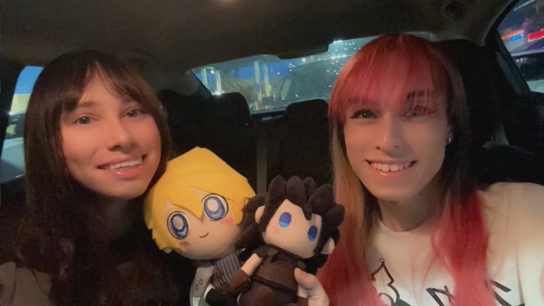 TheMogShop's tweet photo. Final Fantasy 7 Advent Children with my girl!💕 https://t.co/7tUhCrree0
