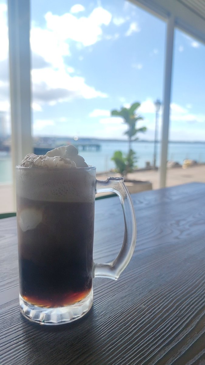GantoranGames's tweet photo. No stream tonight as I am up in the North Island for the day!
Regular schedule continues with #FirstTimeFridays tomorrow 6:30pm NZDT / 2:30am EST
Having a good feed at @Wahlburgers https://t.co/rhKmFGJsMX