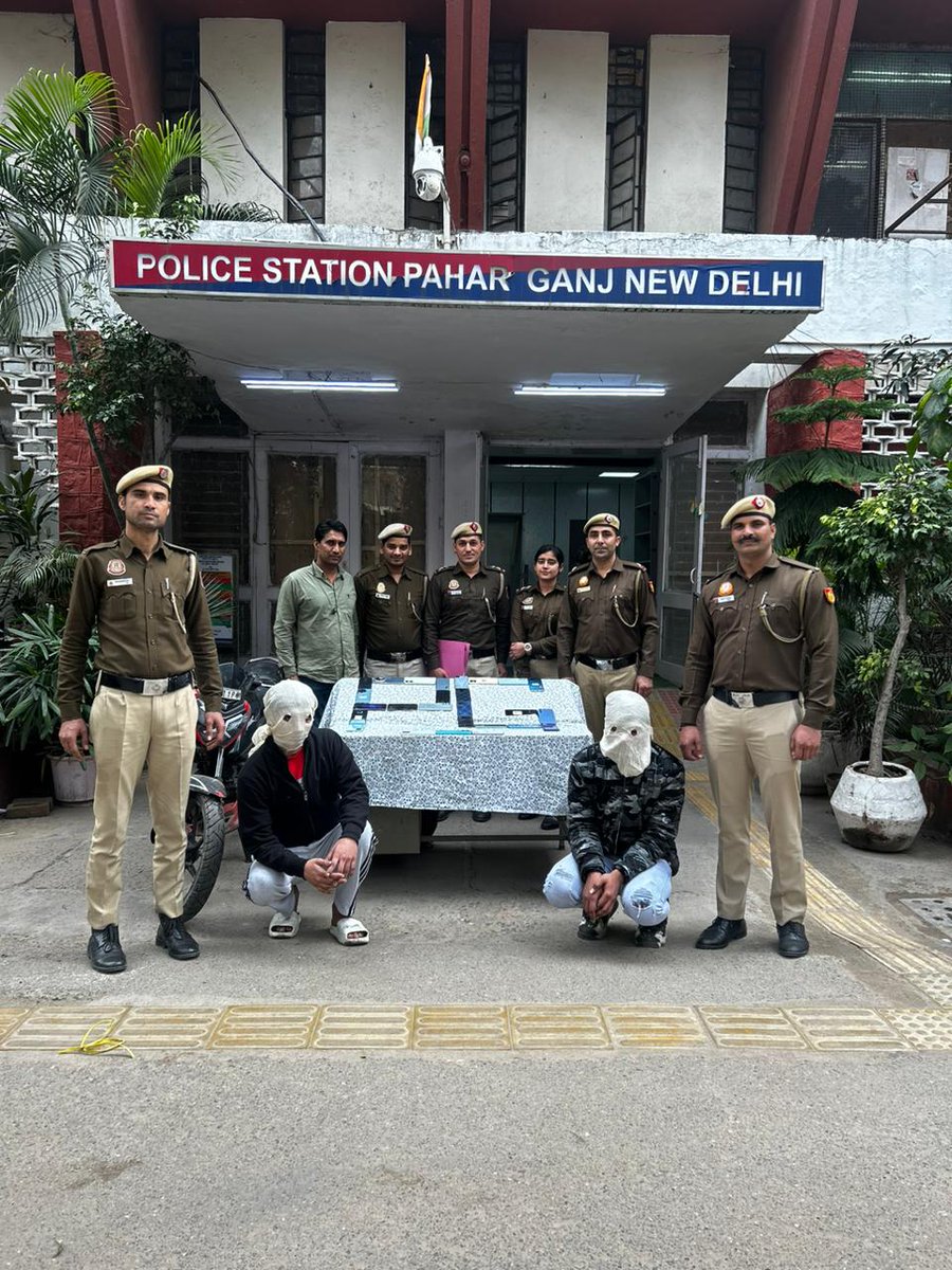 DCPCentralDelhi's tweet photo. #SnatchersInNet
Acting Swiftly, PS Pahar Ganj, Central District arrested two snatchers.
26 stolen/snatched mobile phone and 01 stolen motorcycle recovered from their possession.
#KeepDelhiSafe
#Delhipoliceupdates
@DelhiPolice
@CPDelhi
@Ravindra_IPS https://t.co/u9HyRXkqyt