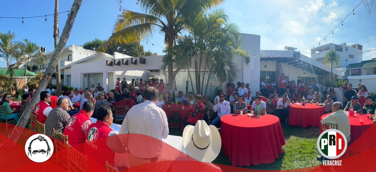 AdolfoRamirezA5's tweet image. #SeguimosFuertes y con mucho entusiasmo en nuestra gira por la zona norte, donde con alegría nos reunimos con el Comité Directivo Municipal y la militancia #Priísta de #PozaRica. En esta reunión llena de afecto, reafirmamos el sólido respaldo que nos brindan. Agradecemos la