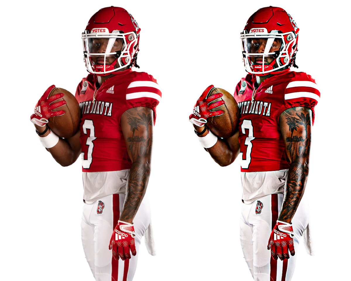 Before➡️After

My player treatment technique applied for a recent <a href="/SDCoyotesFB/">South Dakota Football</a> graphic🏈