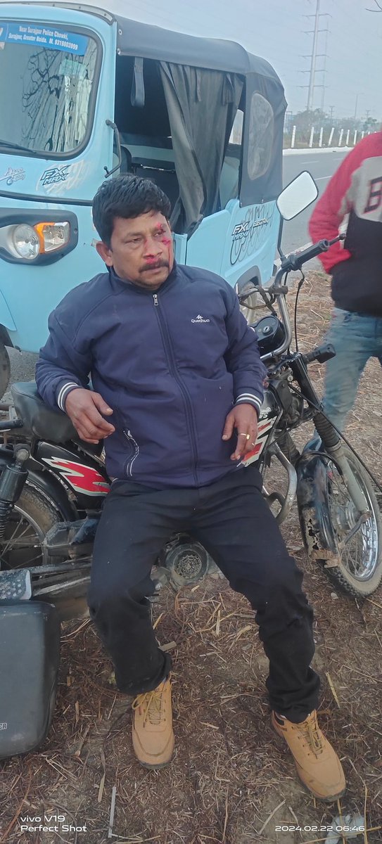 BhawnaG23's tweet photo. Hit and run incident today near Sparsh Global School  Surajpur GBN 
UP16AZ2007 Hit him badly and runaway.
Inform to the local police, please take strict action against this reckless driving 
Victim name: Nand Kishore (9650570885) @noidapolice @Uppolice @uptrafficpolice https://t.co/BjHZs5Gsio