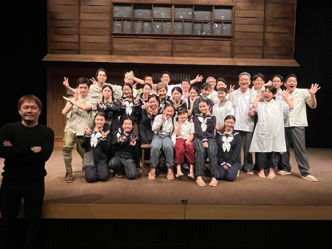 PickledUmepocha's tweet photo. #廣島物語2024 A班初日無事終える事が出来ました。
お足元の悪い中、観にきてくださった皆様ありがとうございました❣️

本日はB班初日です！
おめでとう御座います👏✨
(A班2公演目は23日13:00〜です)

お時間合いましたら是非観ていただきたいです❣️よろしくお願いします☺️

#廣島物語 #A班集合写真 https://t.co/hDXImOUW2c