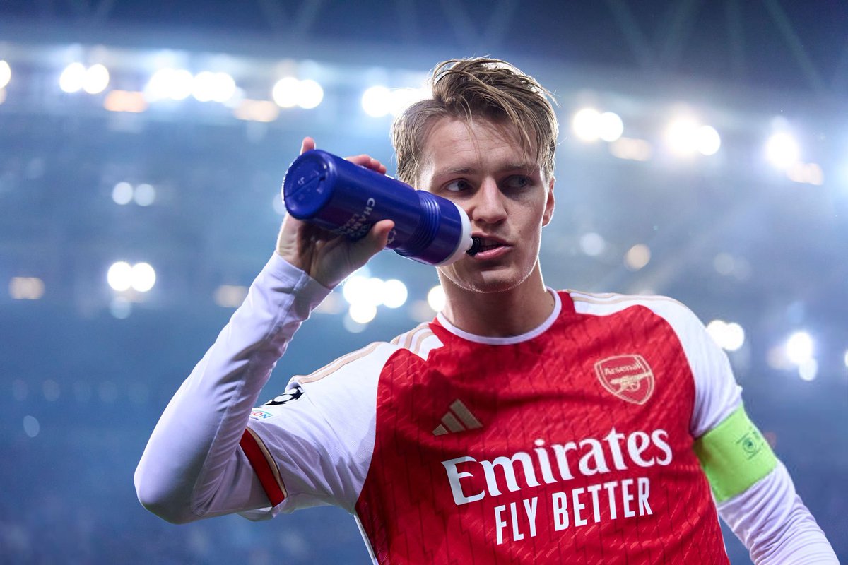 OdegaardFC's tweet image. Martin Odegaard in action vs FC Porto #PORARS #UCL