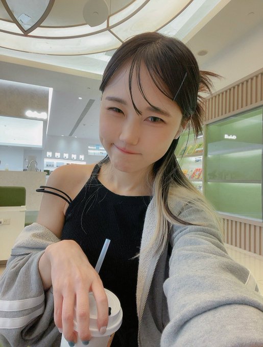 Twitterのコスプレ画像16