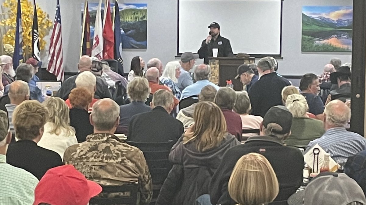 EliCraneAZ's tweet image. It was an honor to join the Payson Tea Party last night to give an update and share my priorities as an #AmericaFirst candidate.

The status quo up in Washington isn’t working for everyday Americans and I’m proud to be fighting against it every second I’m there. 👊🏻🇺🇸