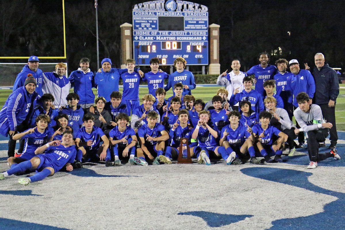 JesuitTampaFL's tweet photo. Jesuit soccer is headed to the State Tournament!

The Tigers scored a decisive 4-1 win over Winter Garden Horizon tonight to win the Region title for the 6th straight season!

Jesuit will play in a State Semifinal on Tuesday in DeLand.

#AMDG #GoTigers #JesuitSoccer https://t.co/kPLAcD6CbR