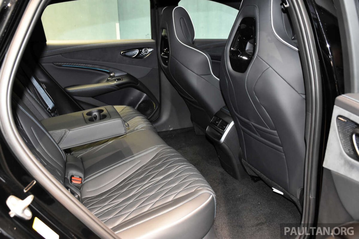 paultantk's tweet photo. BYD is super aggressive with their BYD Seal sedan pricing in Malaysia!

- Premium (Extended Range) – RM179,800
- Performance AWD – RM199,800

The Performance can go 0-100 km/h in 3.8 seconds

The fastest car under RM200k!!! https://t.co/1MXRrkq1Xl