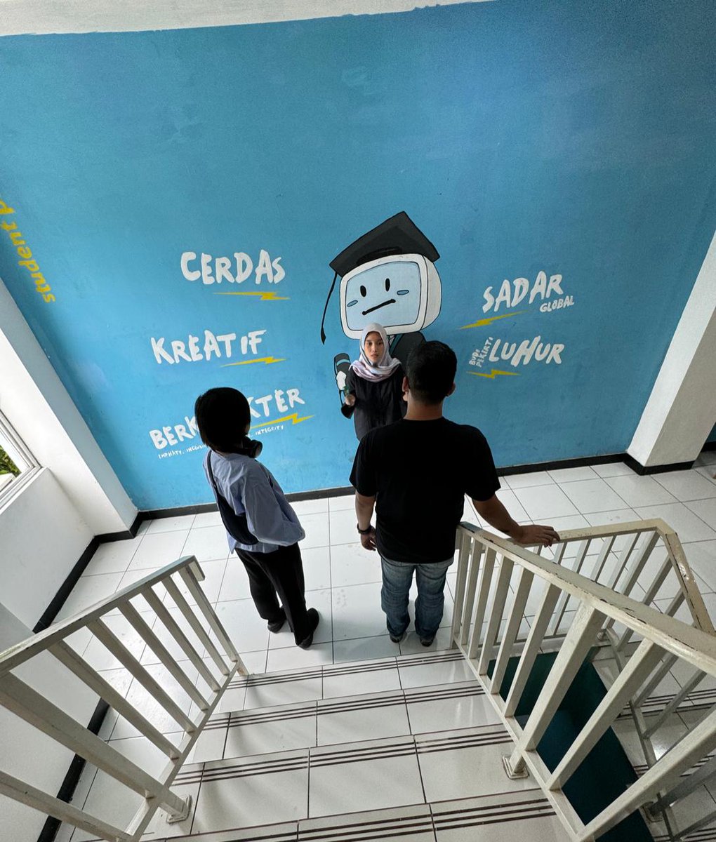 smahellomotion's tweet photo. Guys ini salah satu orang tua yang sedang visit school, boleh loh kalau kalian ingin visit school, pendaftaran masih kita buka.... https://t.co/sKBfkM0f6c