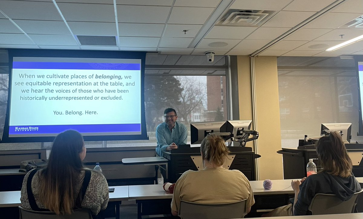 GraceBerumen's tweet photo. Great evening with Social Justice Alliance Wildcats and Dr. Brandon Haddock discussing justice, equity and how to continue creating a sense of belonging at K-State 💜
#kstate
#wildcats
#onekstate
#kstatesja
#socialjusticeallianceweek https://t.co/eMOeJfbTpu