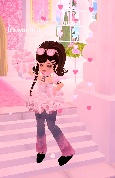 Yumna_HG's tweet photo. Theme was 1900's.. 
Why did I think dressing up as a cheerleader would grant me the cash😔 #sunsetisland #fashion #royalehigh #brunette #DressToImpress #pinkwednesday #sunsetvibes https://t.co/hvJPLBG7L8