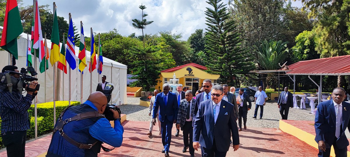 DavidCASIMIR5's tweet photo. Africa has two cutting edge institutions for Public Health and animal health.  The AU-PANVAC (Pan-African Veterinary Vaccine Centre) audits and certifies all veterinary vaccines and Africa CDC(Centre for Diseases Control).  Groundbreaking ceremony of new PANVAC Laboratory complex https://t.co/50FcPkKv19