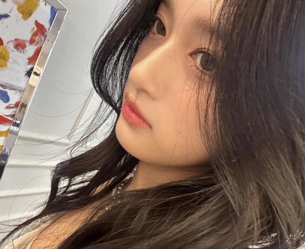 leeseo instagram story update