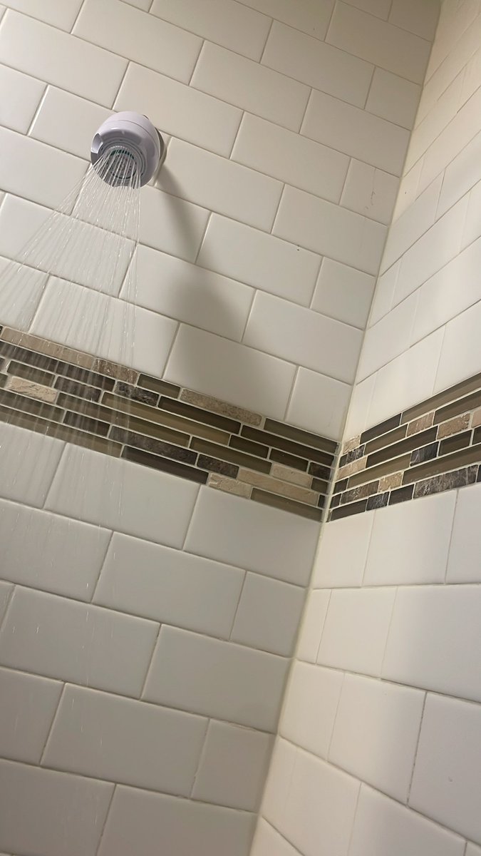 stunnaadgaf's tweet photo. do yall ever sit on the floor while the showering runs? https://t.co/k4ZGw9eCmZ