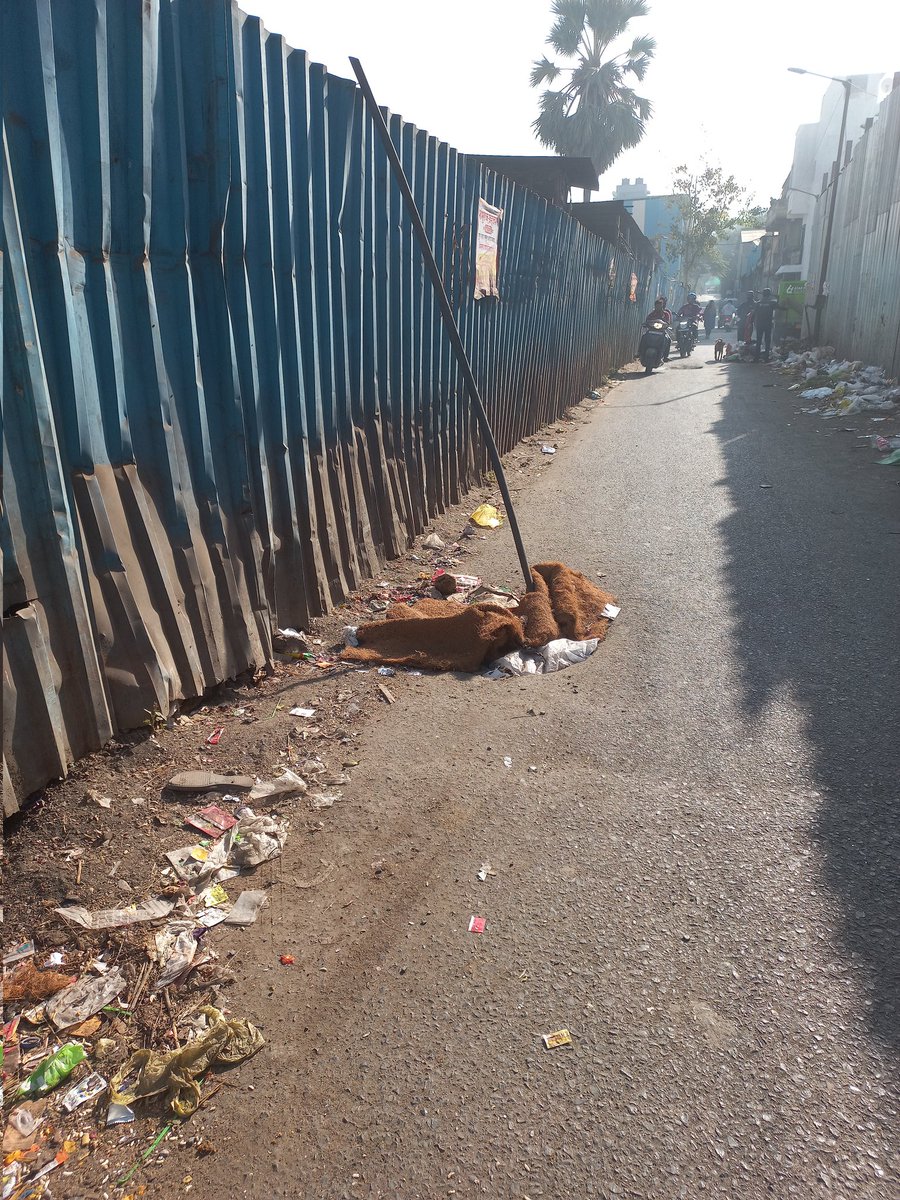 tushar424's tweet image. Hi @PMCPune The big pothole near Relax Hotel, Old Mundwa Road, on road which joins Wadgaonsheri and Kharadi #Kharadi

There is a chance of accidents or injuries to the commuters on the road.Please help.

Cc: ⁦@NCPPuneCity⁩ / ⁦@BJPPune⁩
/ ⁦@SurendraPathare⁩ #Pune