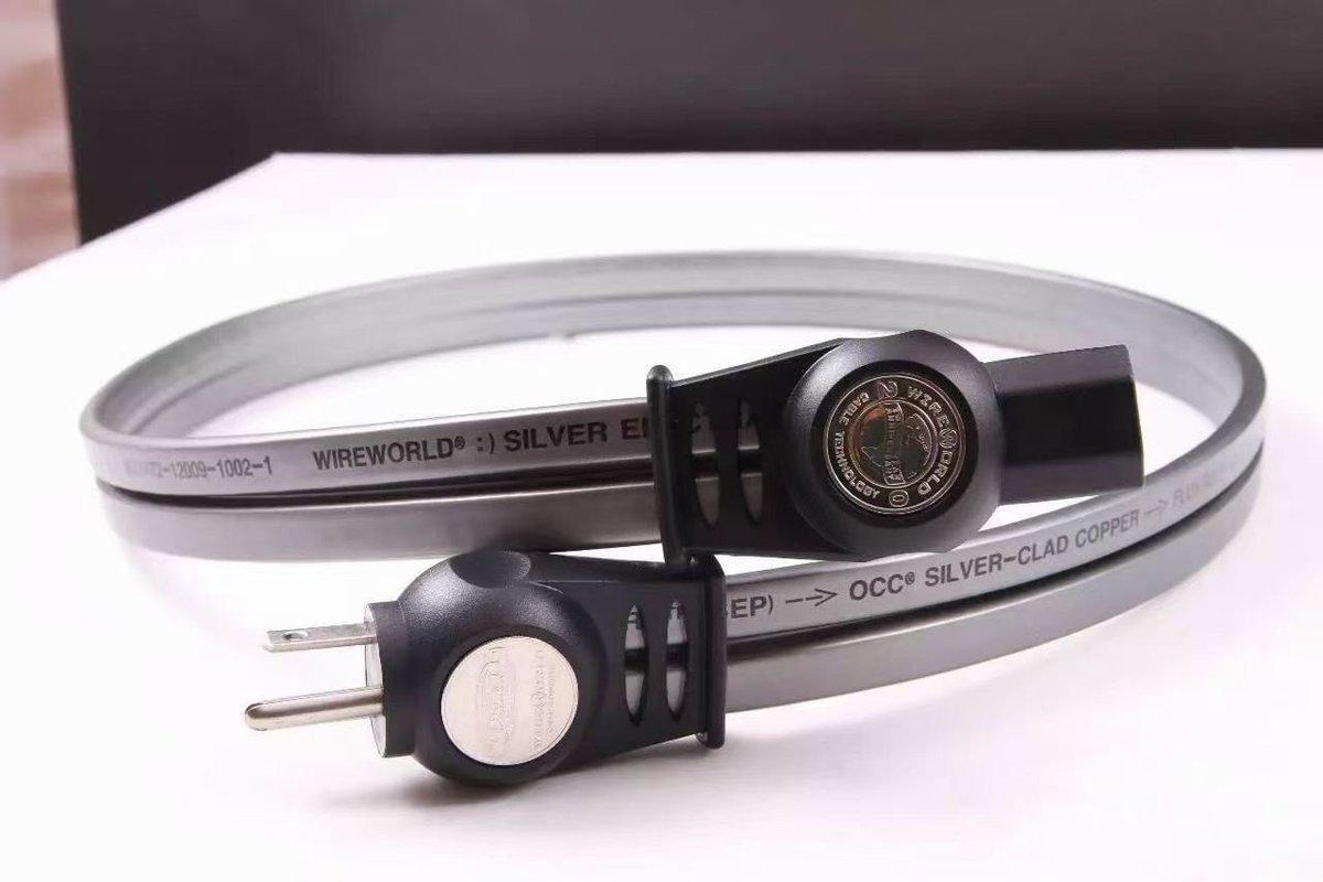Wireworld
线世界🧵银电🧵电源线
Silver Electra 7 Power Conditioning Cords

#HiFi #高保真 #音响 #线材 #线缆 #电源线 #线世界 #Wireworld #中国音响 #美丽中国 #发烧友 #音乐 #公司 #品牌 #推荐