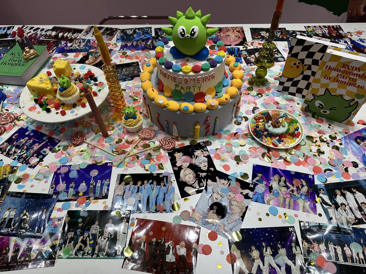 younepex's tweet photo. #KCON_POPUP
 #KCON2024
💗💗💗 https://t.co/dA3Tir7Beu