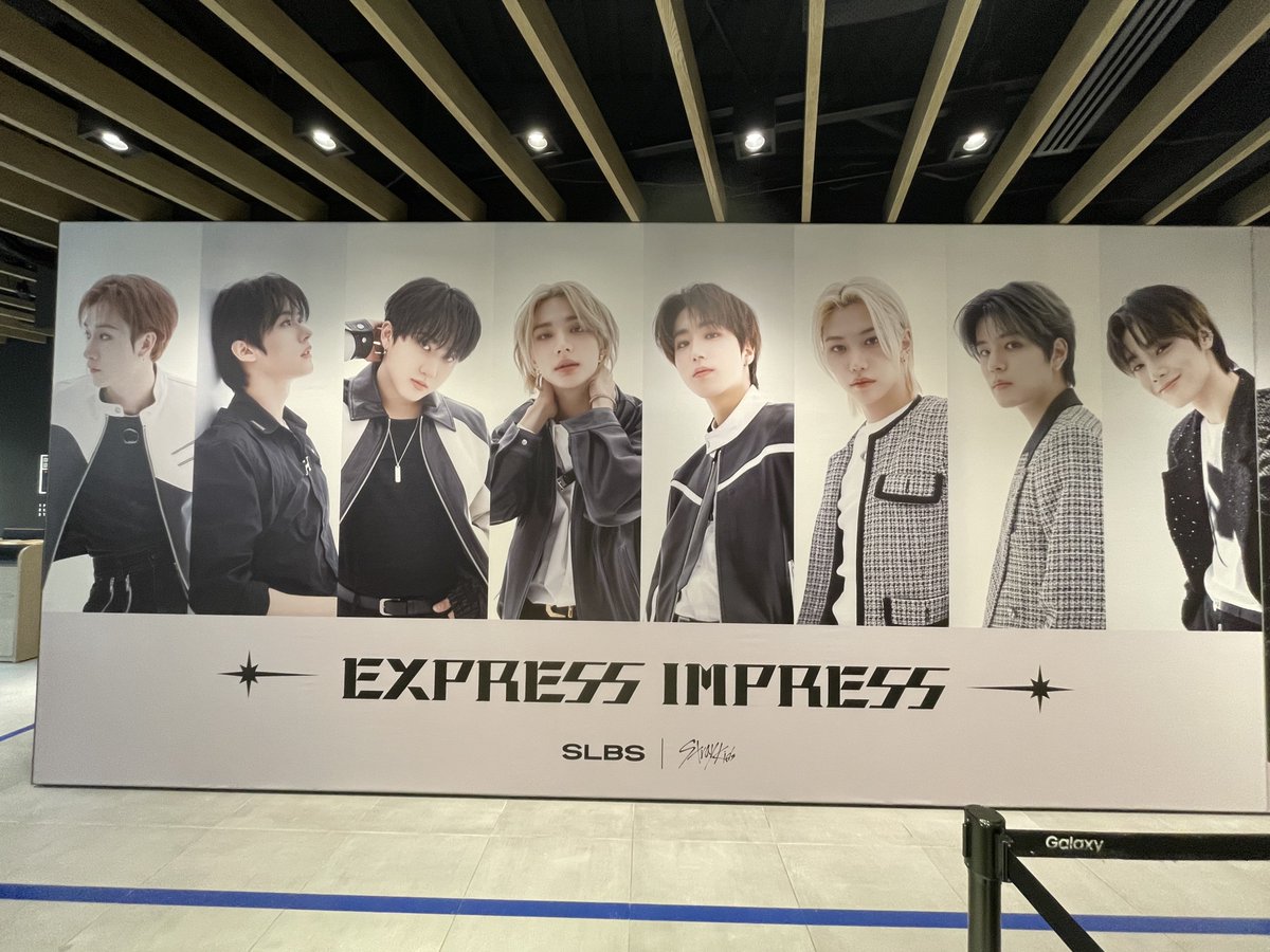 know1025skz's tweet photo. #SLBS #SLBSTUDIO #STRAYKIDS #SKZ #EXPRESSIMPRESS https://t.co/kghmaQsnkr