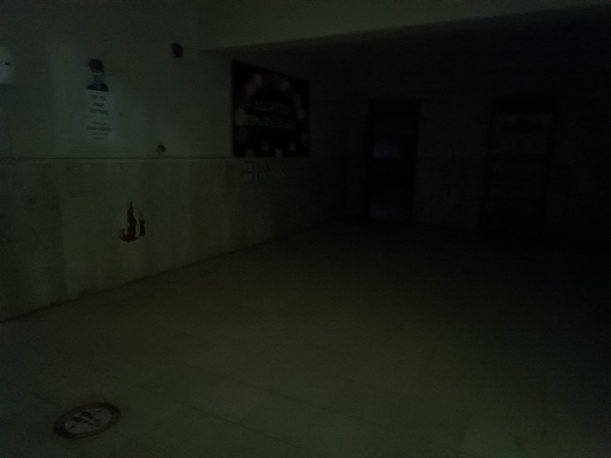 Sabah okulu açıyoruz ve okulumuzun hâli... Nereye kadar bu şekilde devam edecek?  Her sabah mı elektrik olmaz <a href="/DepsasEnrji/">Depsaş Enerji</a> <a href="/DicleElektrikAS/">Dicle Elektrik</a> Nasıl eğitime başlanır bu okulda ?