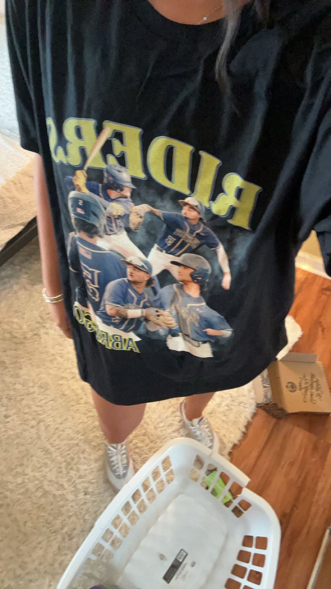 beccasdesignstx's tweet photo. in honor of baseball season finally being here🤩 swipe to see the cutest way to support your player!! ⚾️💙

#beccasdesigns #tshirt #art #artist #support #fan #couplegoals #baseball #collegeathlete #smallbusiness https://t.co/byICTvZInR