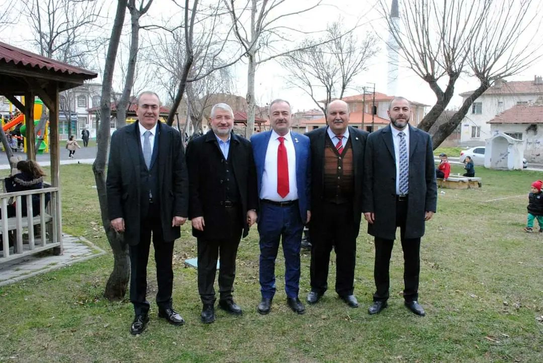 Belediye Başkan Adayımız Faruk Cıdık Çöplü mahallesi Muhtarı Yılmaz Kılcı'nın organize ettiği Namazgah parkında gerçekleşen çiğdem aşı şenliklerine katıldı.