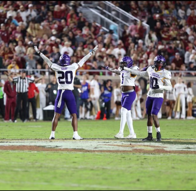 I’m blessed to receive a offer from the University of North Alabama @CoachBuckels @UNAFootball