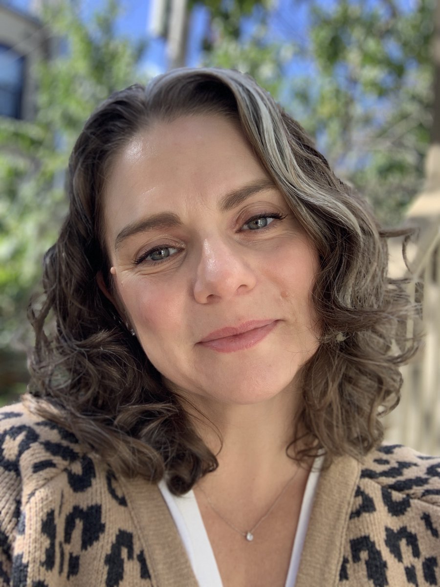 poetswritersinc's tweet photo. What’s changed for editors in today’s publishing landscape? In our new issue, @kate_mckean explores the origins and truth of the myth that editors don’t edit anymore: https://t.co/jhRFcLDeq4 #PrintOnly https://t.co/NgHfztIYpR