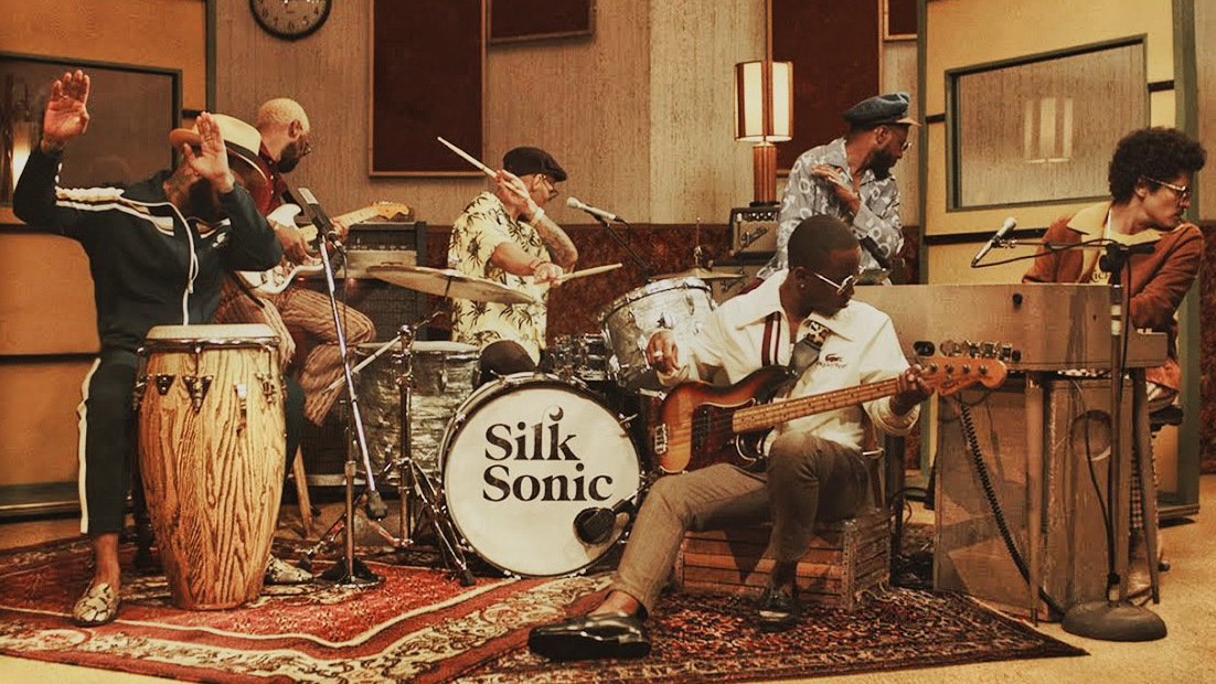 i.mtr.cool/epltelered Silk Sonic : La rencontre de deux génies de la musique, Bruno Mars et Anderson .Paak. #silksonic #brunomars #andersonpaak #radiofunk #funkypearls #radio #webradio