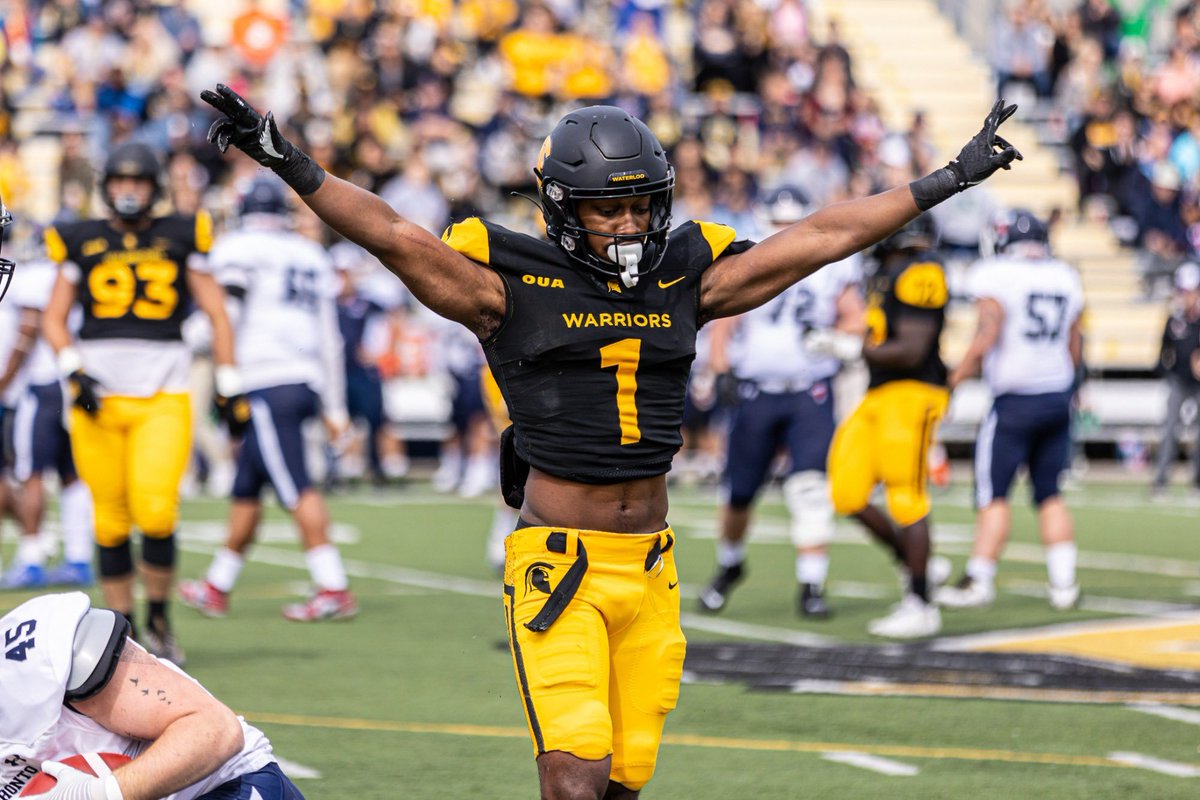 Isaac_Juac's tweet photo. Glory to God! After a great conversation with @bertwarriorfbal and @CoachConway49 I’d like to announce my first Usports scholarship offer to the University of Waterloo! @WlooWarriors @WlooFTB https://t.co/ls7hBs6myg