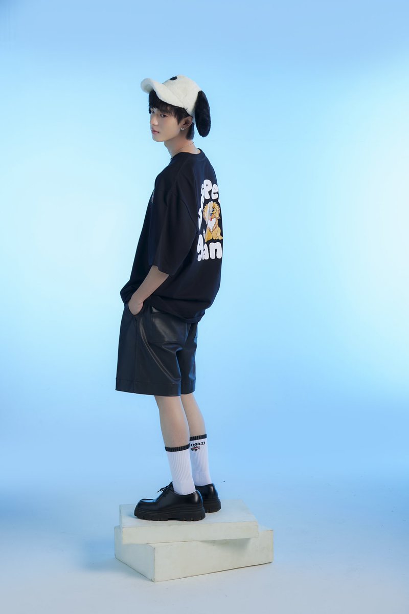 TiNTiNOriginals's tweet photo. TiNTiN - H♾️Pers Gang Collection 
.
#TiNTiNOriginal
#ppoohkt
 #PooHHooPers https://t.co/i8G7VnsbIR