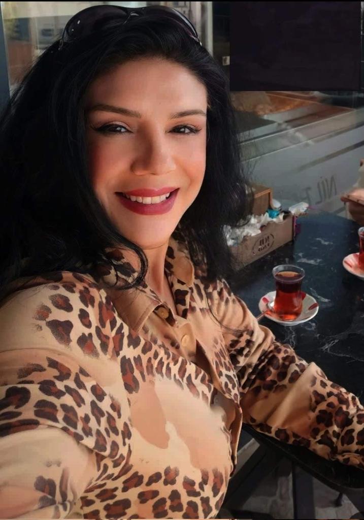 Sabahın erken saatlerinde enerjiniz bol olsun, aynı ben gibi! olmasa bile varmış gibi yapın canlar, yine ben gibi😉
Günaydın  😎☕🇹🇷🦋