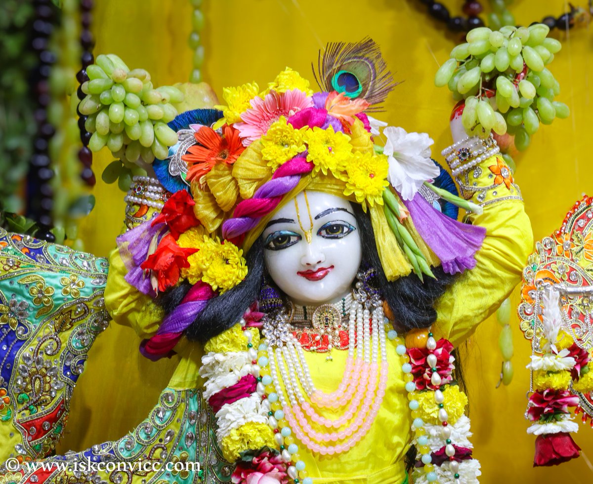 iskconvicc's tweet photo. Śrī Śrī Radha Gopal Darshan - 22/2/2024 @iskconvicc

#nityanandatrayodasi #apperance #specialdarshan #aajkedarshan #nitai #nitaigauranga #krishna #radharani #gauranitai #mahaprabhu #thursday #gaudiyamath #vaishnavism https://t.co/OcLzeG092N