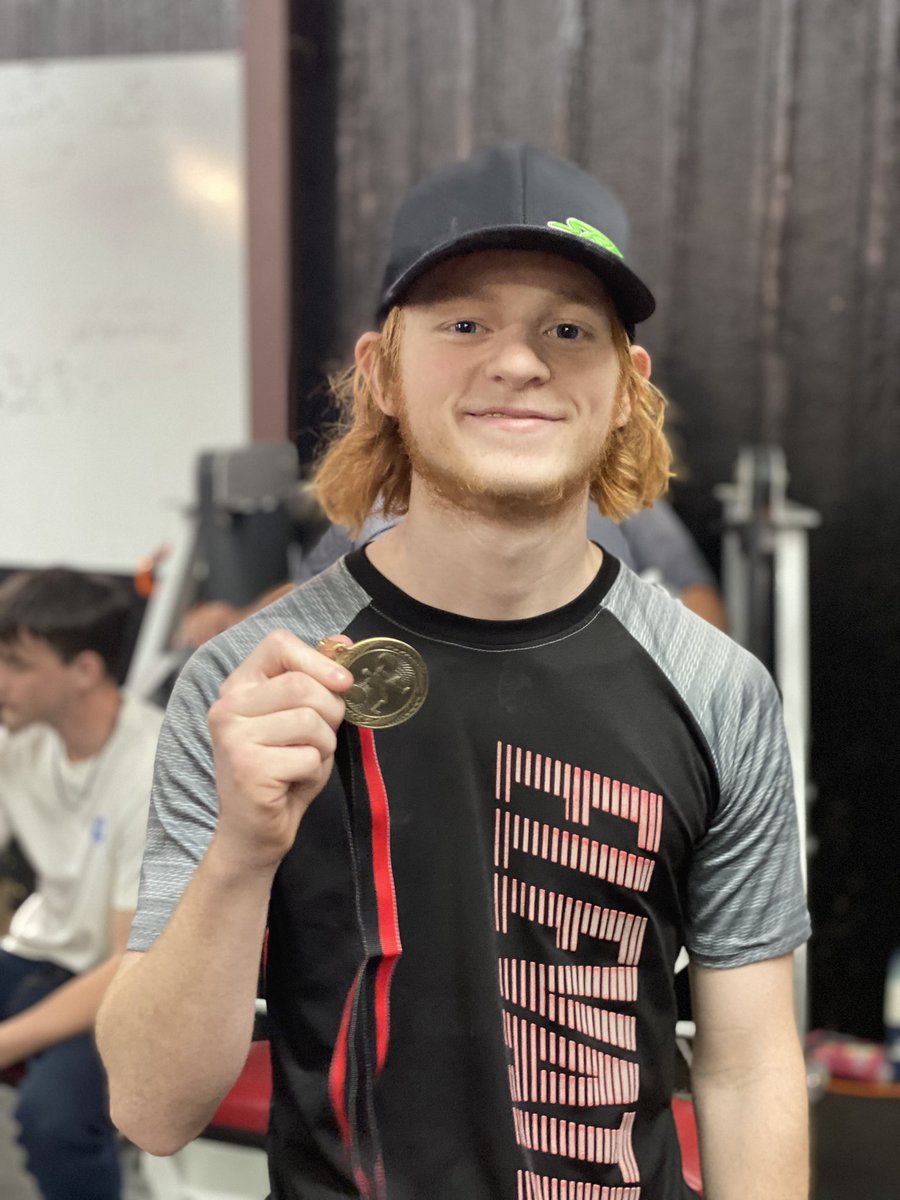 AustinSmithey's tweet image. Congrats to Hunter Ard for winning Gold at the Last Chance Qualifying Powerlifting Meet in Hull-Daisetta. 
TJ Trione and Cole Walters had great days as well warning the Silver Medal. #TPW