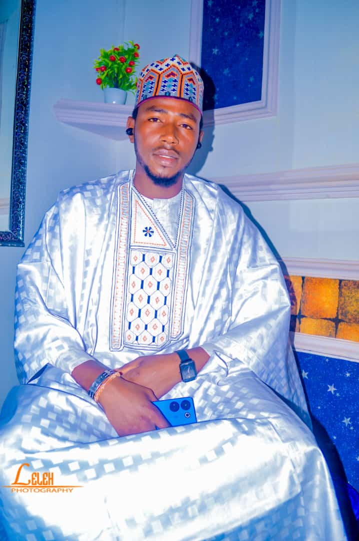 DaudaAl37588934's tweet photo. Happy birthday ADAMU IDRIS https://t.co/p6lDOW1OKE