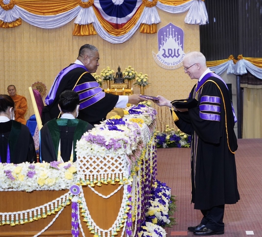 MathStatsLUC's tweet image. The Department of Mathematics and Statistics would like to congratulate one of its own on receiving an honorary degree. The degree was awarded by Thai King Maha Vajiralongkorn for Tim's impactful service at University of Phayao, Thailand. Well done, Tim! shorturl.at/dESZ0