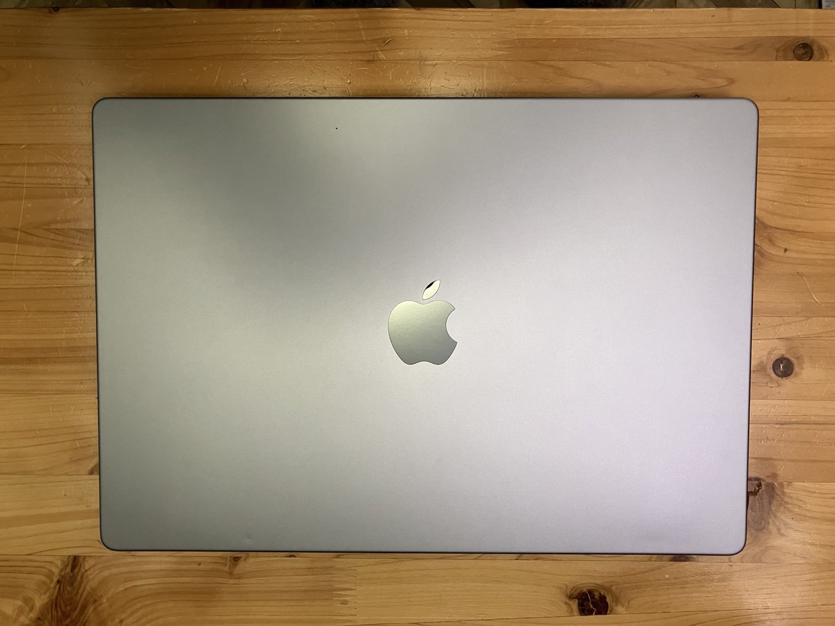 pansyseki's tweet photo. M1Max MacBook Pro。
やっとこさ、やっとこさ環境が整ってきた。
落ち着いてきた。

ファン回らないですよ。
そのためだけに買い替えたんだ。

#DTM #DAW #DTMer #Cubase #Recording #Mixing #ミキシング #歌ってみた #バンド #mac #apple #macboopro #m1max https://t.co/T9Ot2wU4P8