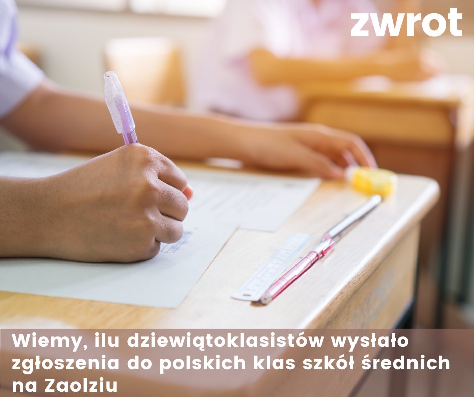 Zwrot's tweet photo. Wczoraj minął termin składania zgłoszeń do szkół ponadpodstawowych w Czechach. Sprawdziliśmy, ilu uczniów wybrało naukę w Polskim Gimnazjum im. Juliusza Słowackiego w Czeskim Cieszynie oraz do polskiej klasy Akademii Handlowej.
https://t.co/EyckZLpSFm https://t.co/hcZkwv71KM