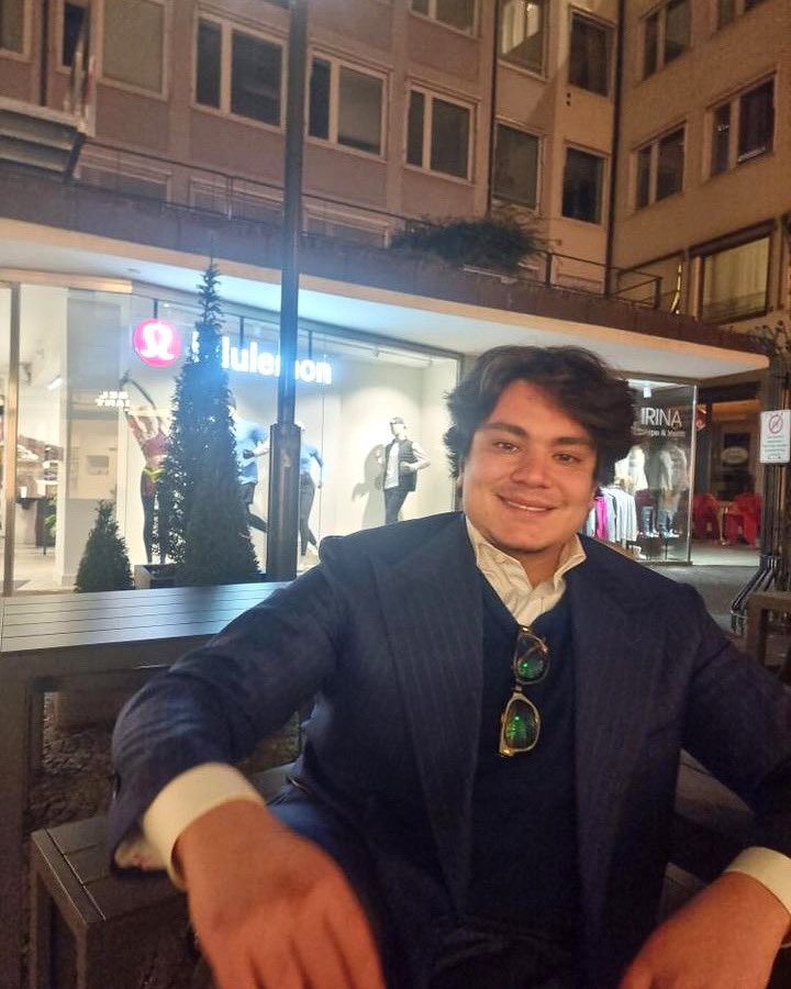 Azad Soulati (@azad78144482) on Twitter photo 