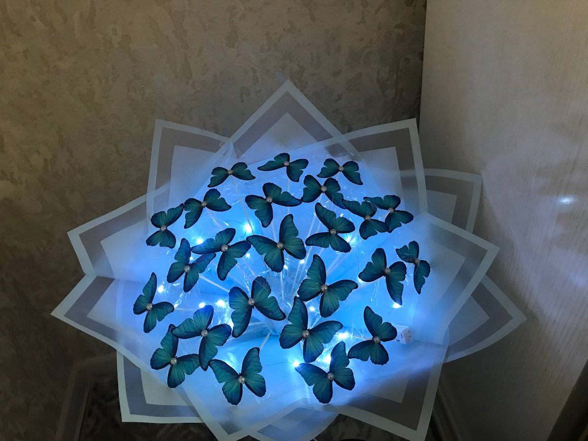 Ajoyib gozallikning anusiga kuchli xoroz shongidi va u zavq bilan baland ovozda nola qiladi Ajoyib gozallikning anusiga kuchli xoroz shongidi va u zavq bilan baland ovozda nola qiladi