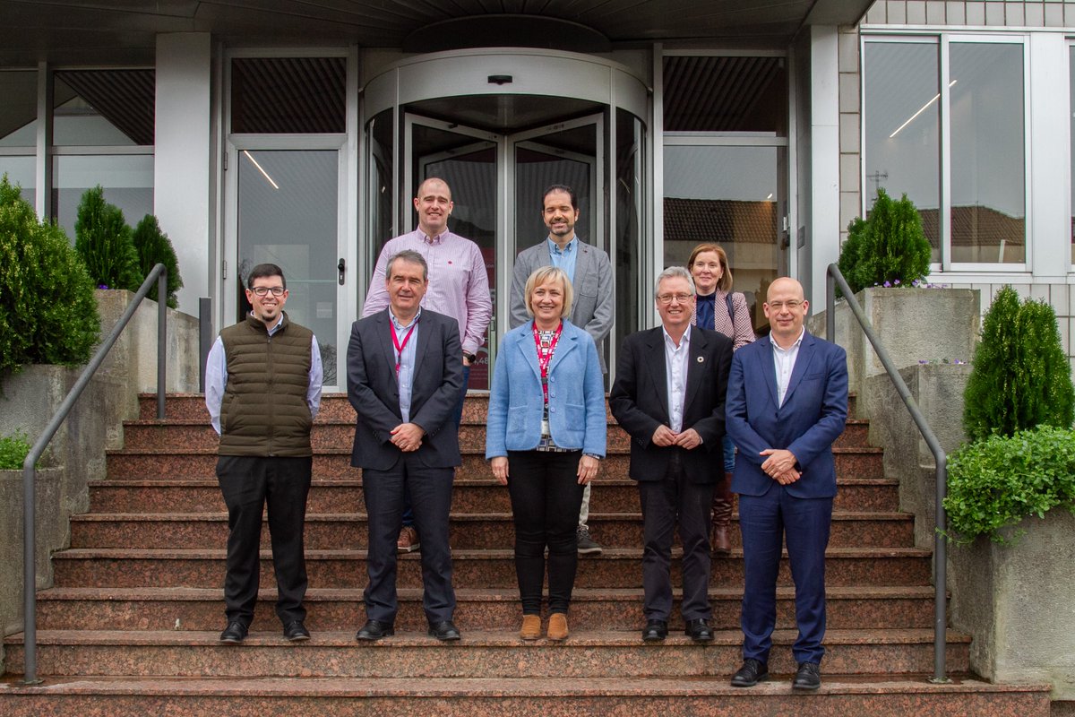 Ceit_BRTA's tweet photo. Ayer nos visitó el Diputado de Sostenibilidad de @Gipuzkoa, @asensioji y de @monicapedrlan
Tuvimos la oportunidad de presentar las últimas innovaciones que se están desarrollando en #Ceit desde el grupo de Agua Y Residuos♻
¡Gracias por la visita e interés @OrainIngurumena! https://t.co/P2N6vaKJMj