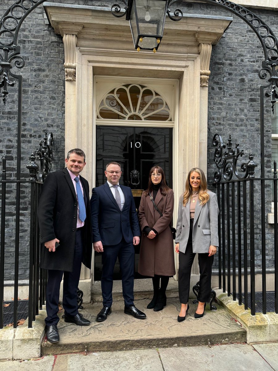 This week, @StaffordshireCC attended Downing Street with our bid signed by businesses & local authorities along the A50/A500 corridor, with the aim of turning the route in to the UK's primary location for clean energy, hydrogen & technology. lnkd.in/ed58HhFd #fifty500